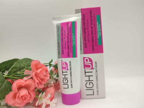 Light Up Dark Spots Correcting With Vitamin B3,Arbutin Tube Cream
🔍