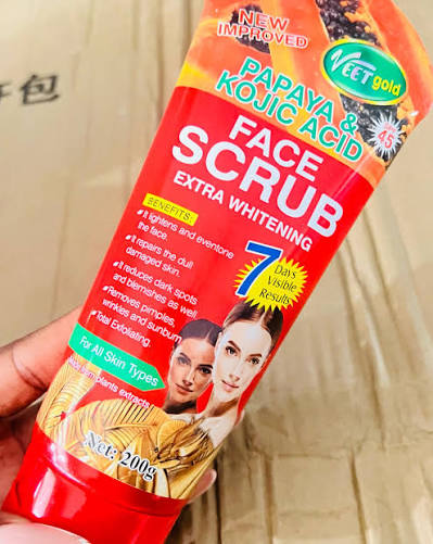 VeetGold papaya Kojic Acid Face Scrub Extra Whitening 7 Day Visible